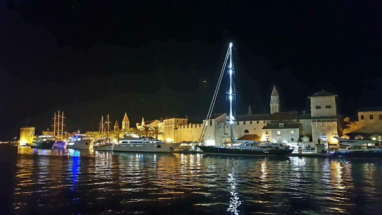 Hostel Marina Trogir Exterior foto